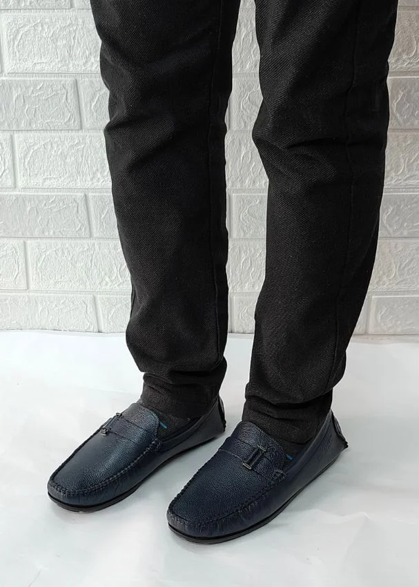 Men driving loafer